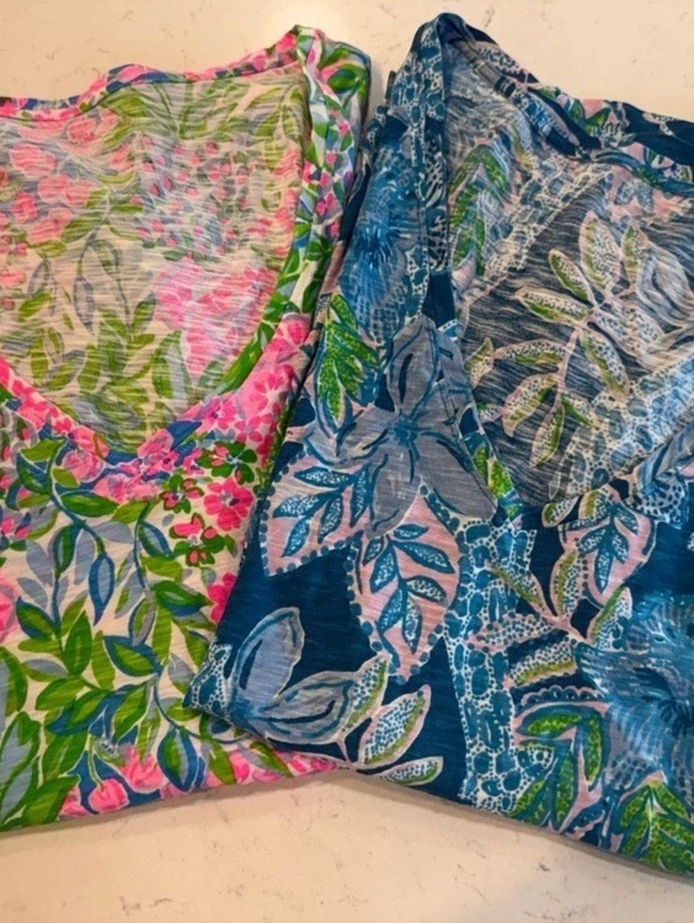 Lilly Pulitzer V-Neck Top Floral Pink & Blue Tees Set of 2 Size Large